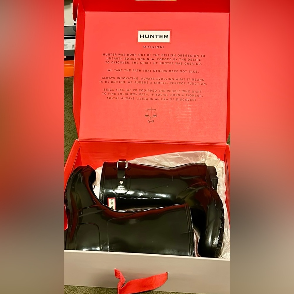 Black Women's Original Short Gloss Rain Boots size 9